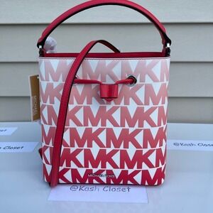 Michael Kors Bucket bag Suri Medium Graphic Ombre Print Leather Coral Reef Multi